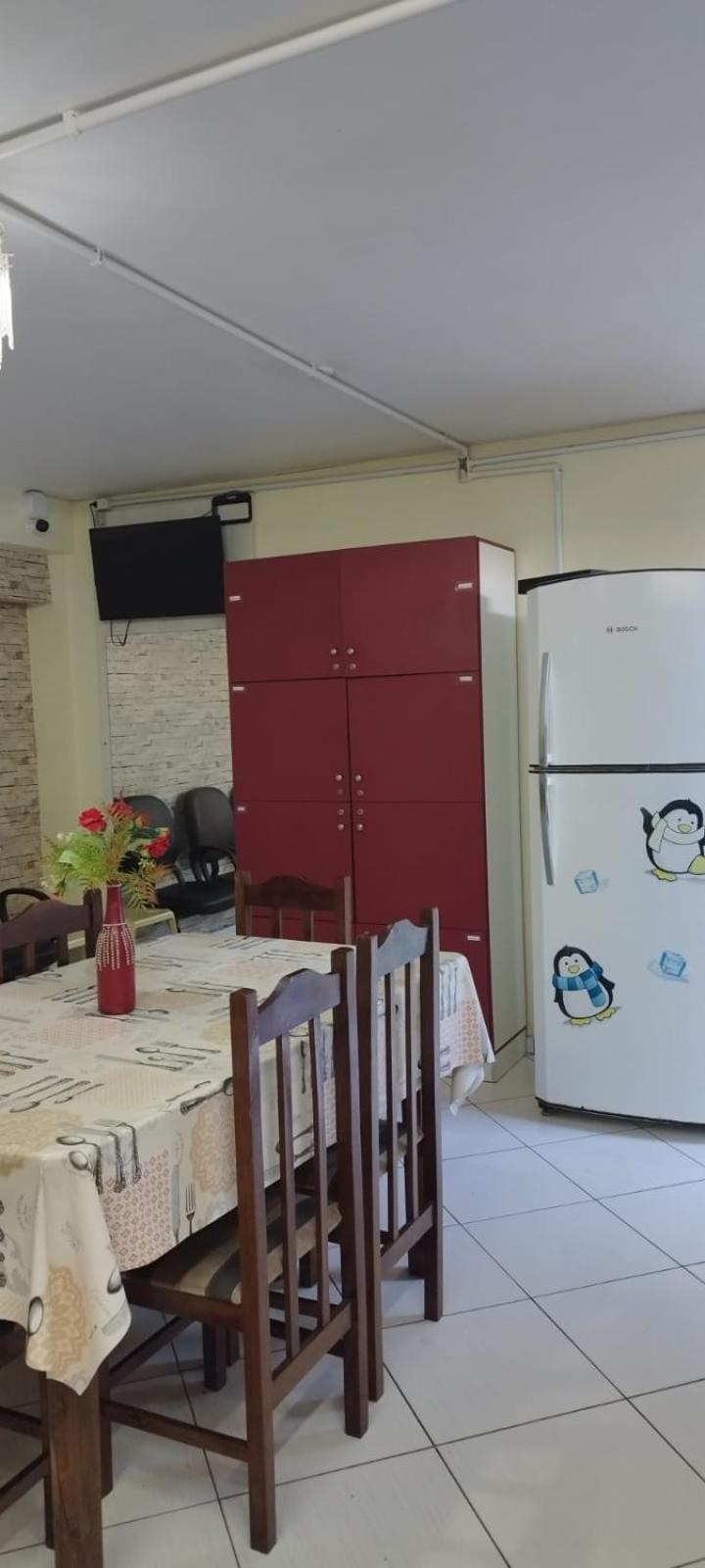 Hostel Em Brusque - Para Quem Busca Economia - Otima Localizacao Exteriör bild